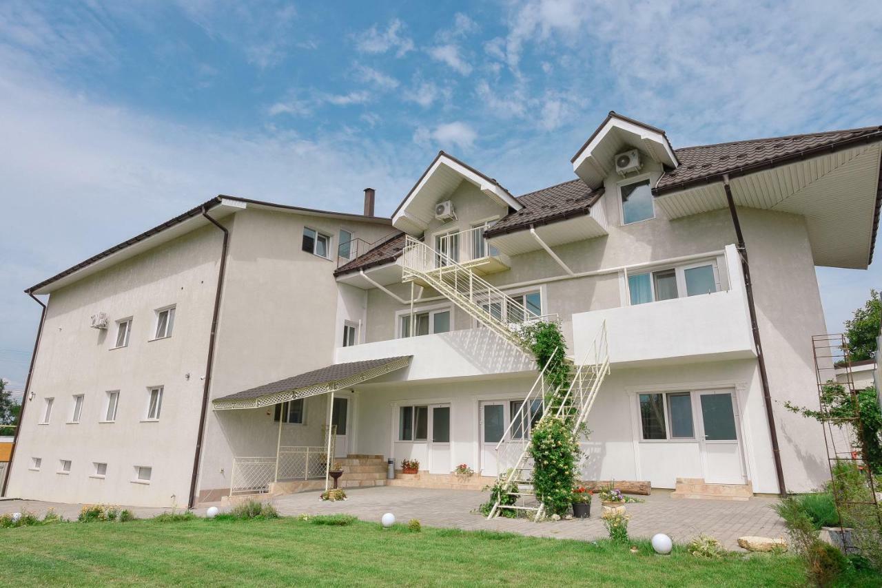 Appartments Near 7 Km 5001155 Prilimanskoye Exterior foto